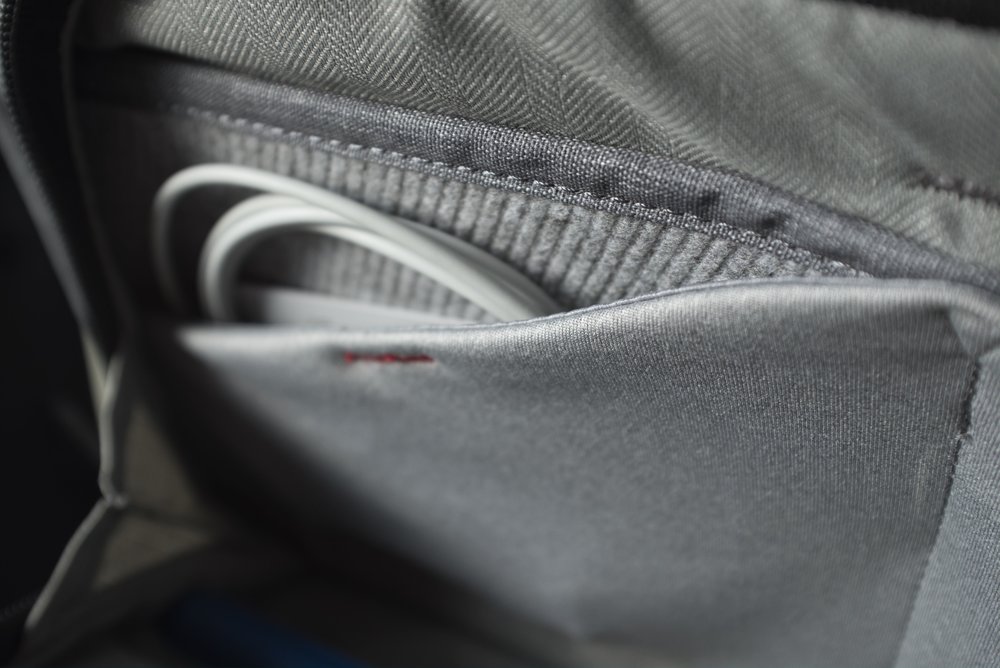  The pockets in the front compartment have been upgraded to ones on the Everyday Sling 